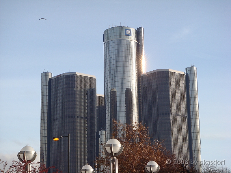 044 Detroit Scenes [2008 Nov 27].JPG - Scenes from Detroit during the Turkey Trot on Thanksgiving Day.